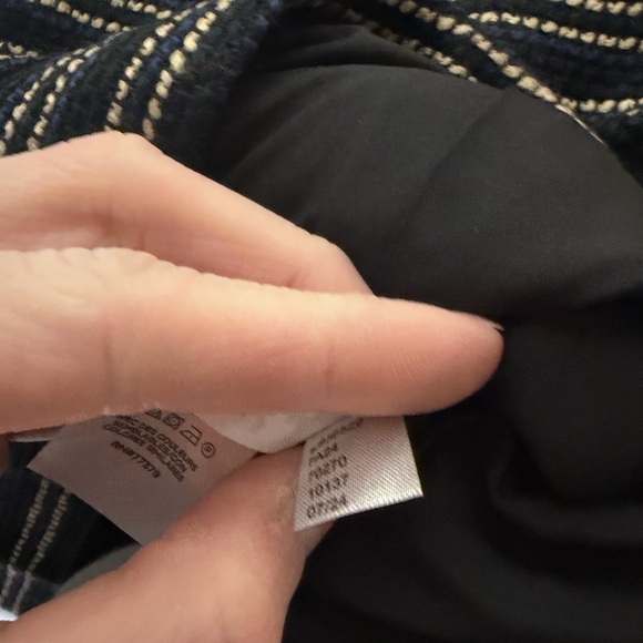 Ann Taylor Petite Tweed Double Button Jacket Black/Blue Multi Size 14 - Picture 5 of 7